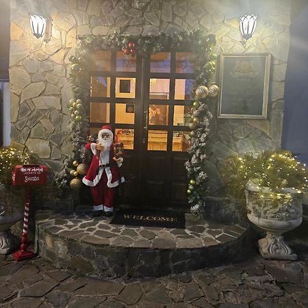 Hotel Boutique Vila Lakastel 시나이아 외부 사진