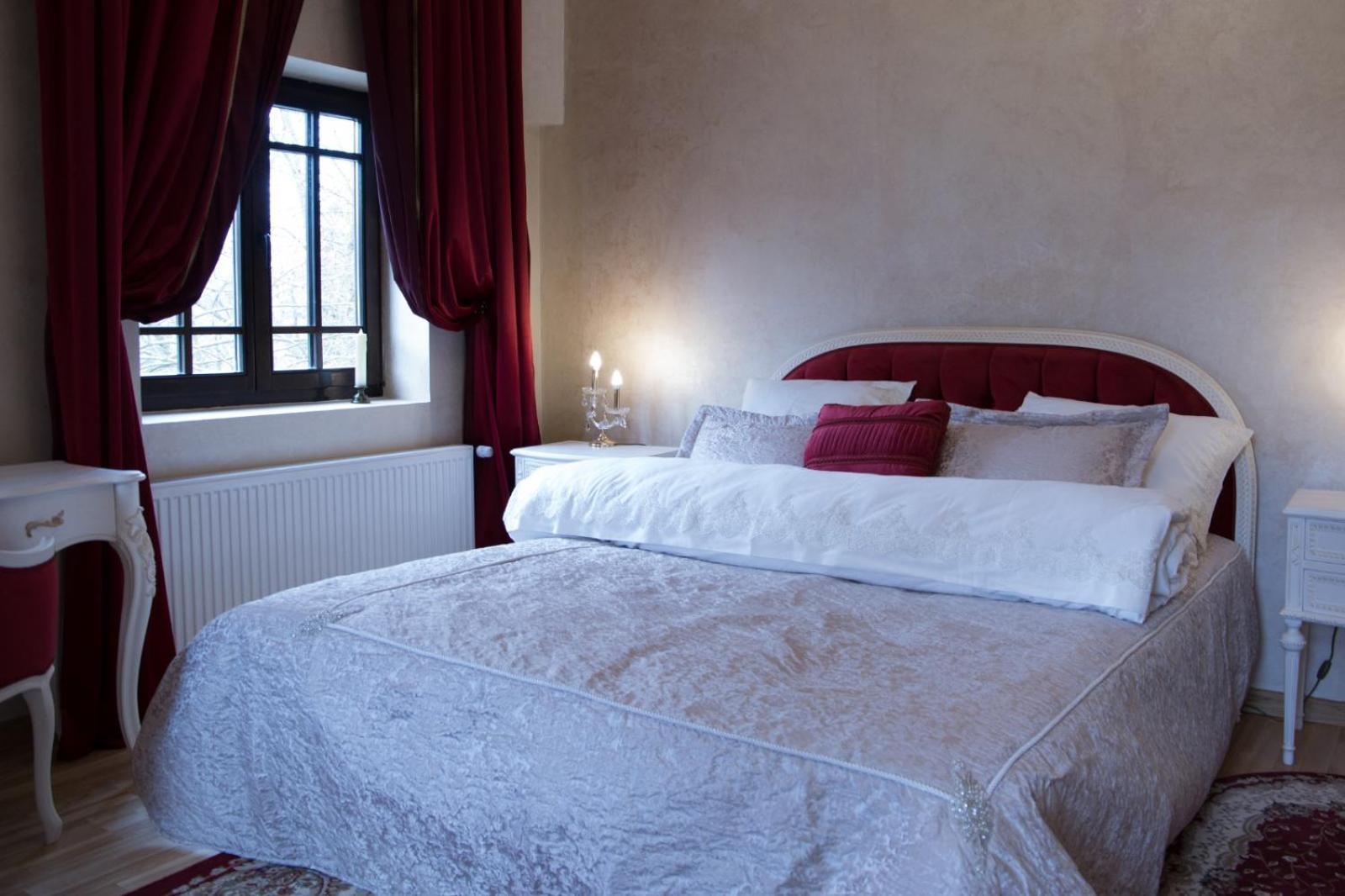 Hotel Boutique Vila Lakastel 시나이아 외부 사진