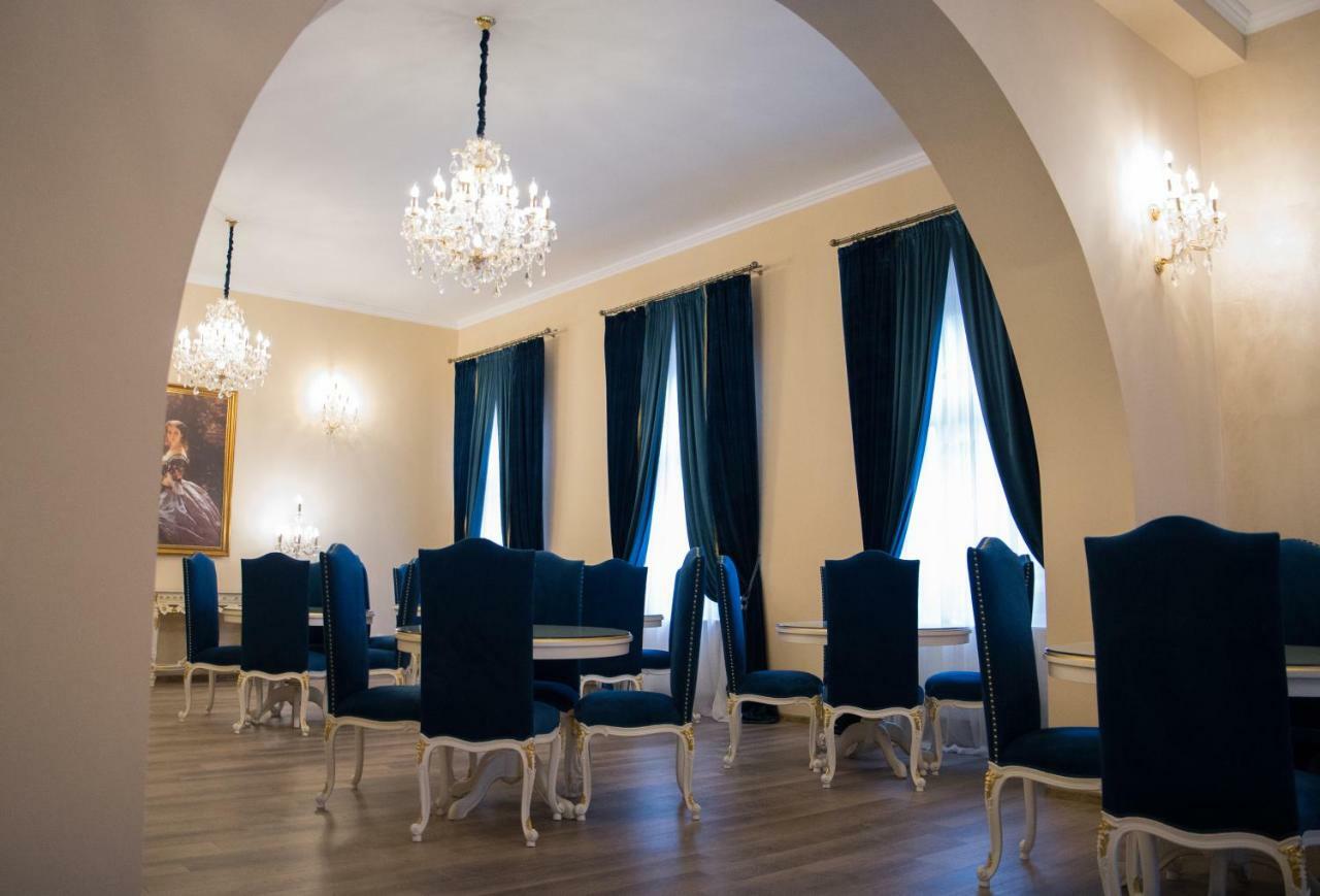 Hotel Boutique Vila Lakastel 시나이아 외부 사진