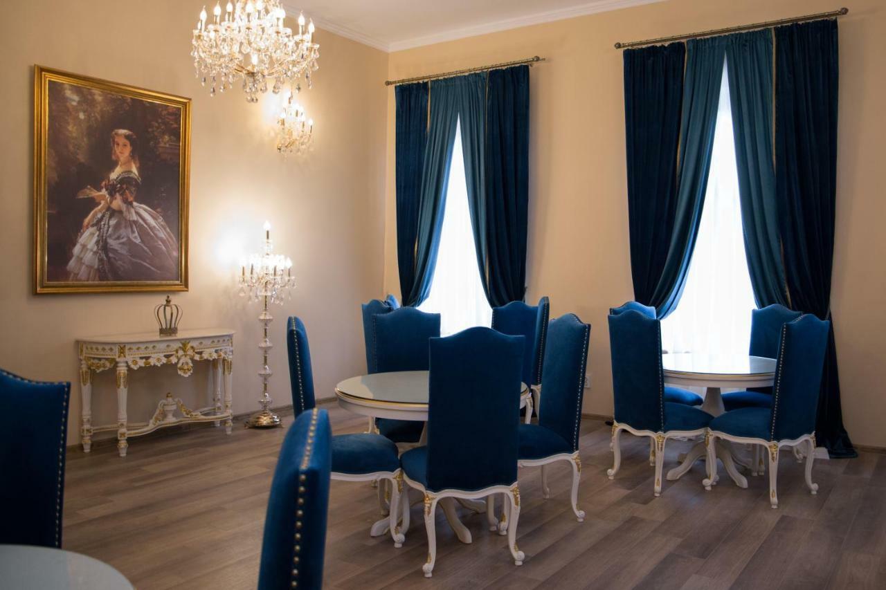 Hotel Boutique Vila Lakastel 시나이아 외부 사진