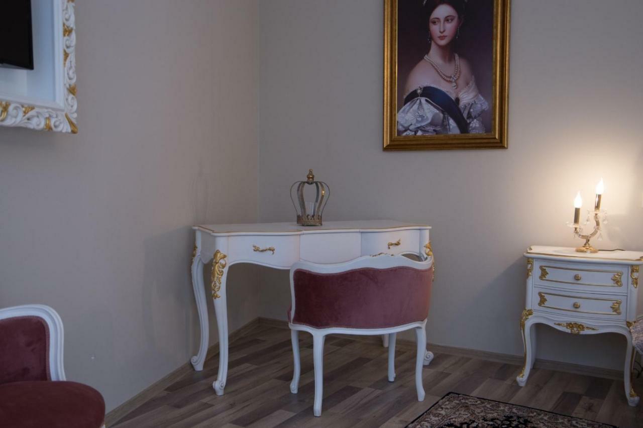 Hotel Boutique Vila Lakastel 시나이아 외부 사진