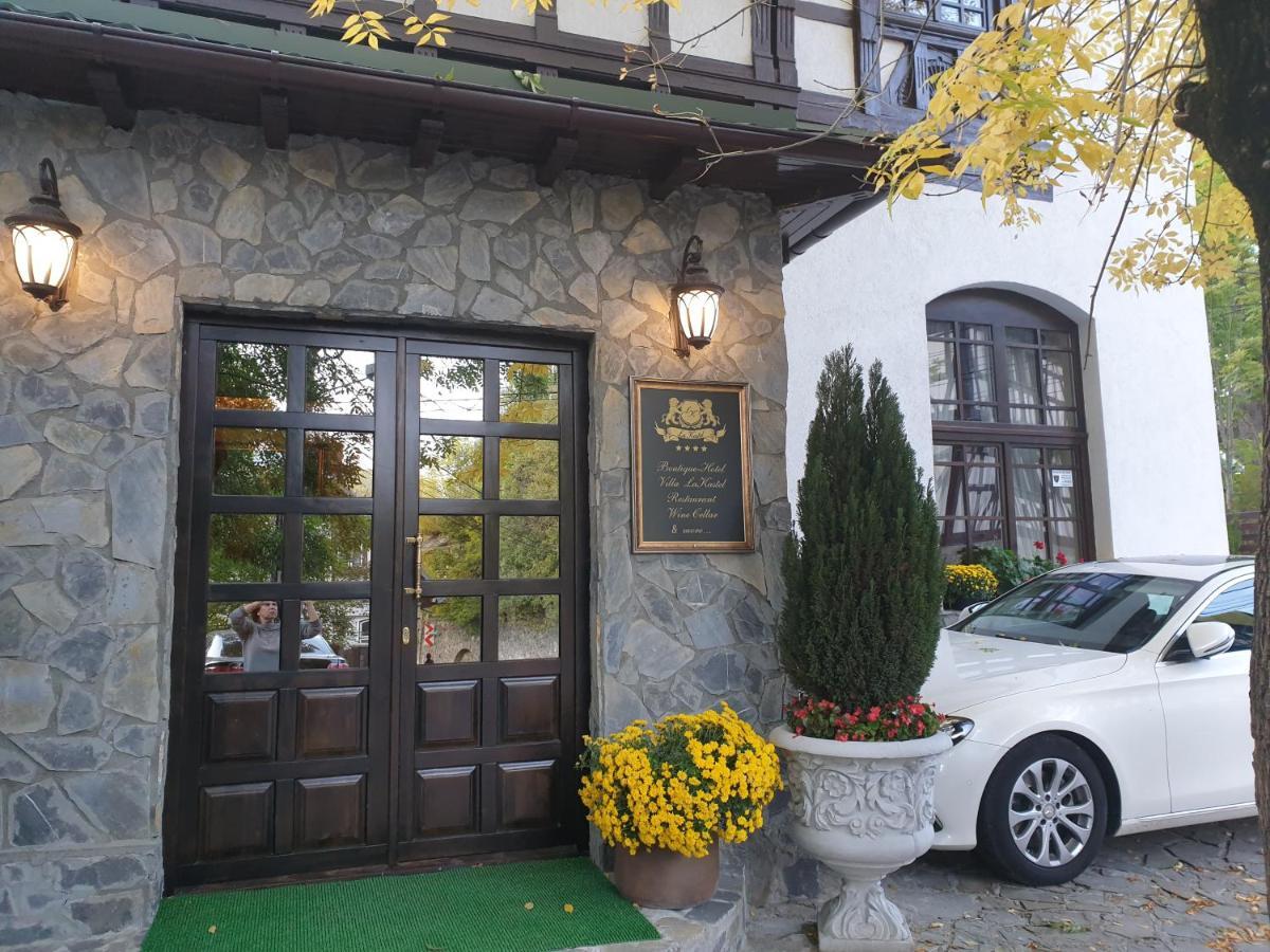 Hotel Boutique Vila Lakastel 시나이아 외부 사진