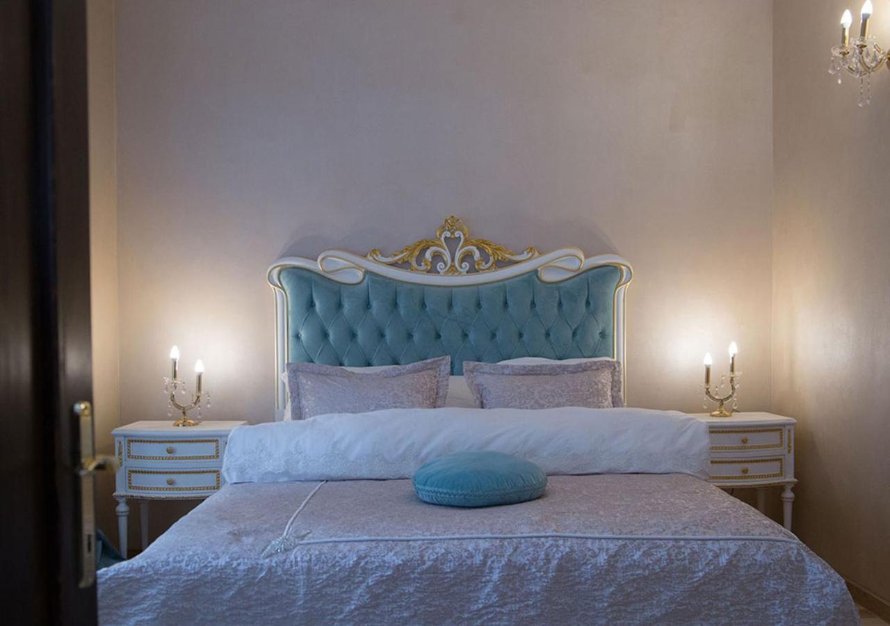 Hotel Boutique Vila Lakastel 시나이아 외부 사진